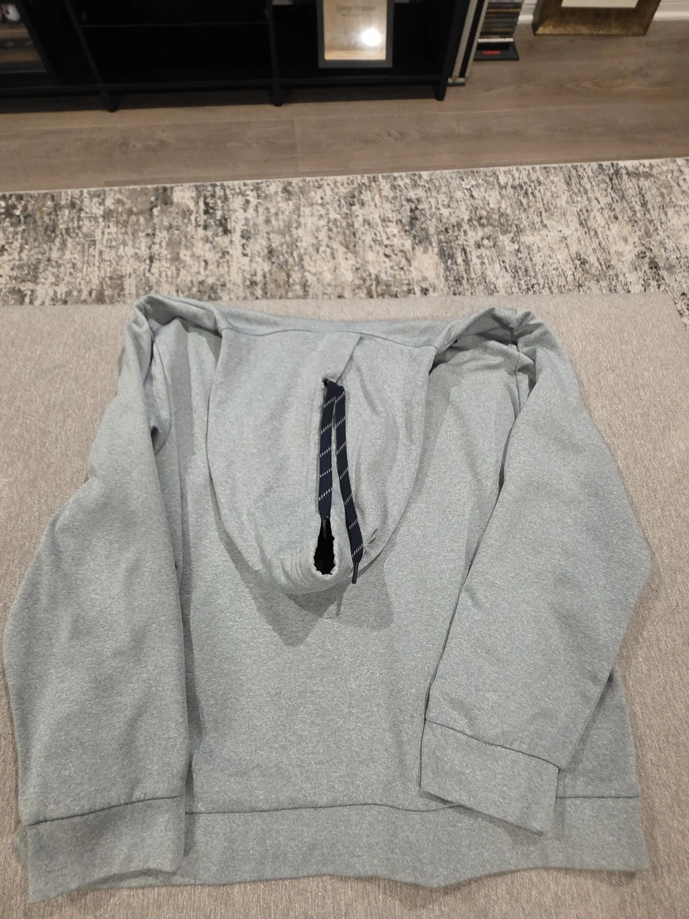 The North Face Men's Hoodie Sweatshirt - Light Gray